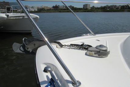 Boston Whaler 31 Conquest