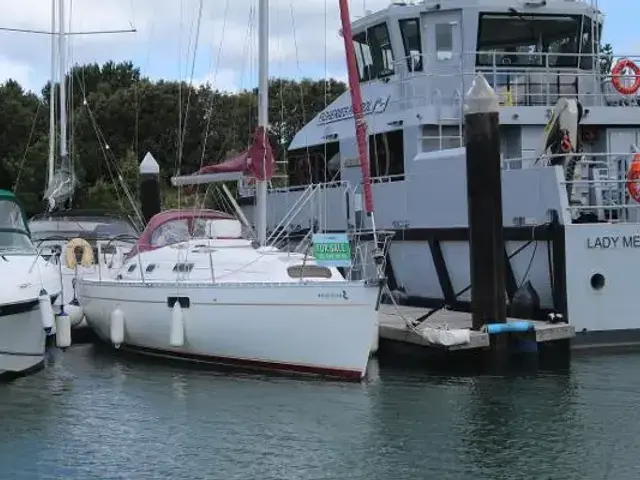 Beneteau Oceanis Clipper 321