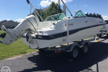 Hurricane SunDeck 187 OB