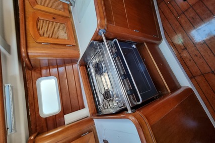 Beneteau Oceanis 381