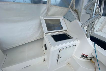 Luhrs 28