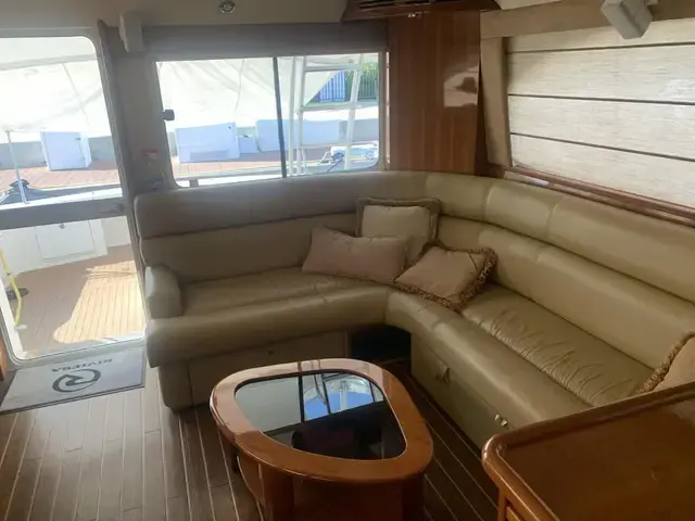 Riviera 51 Flybridge