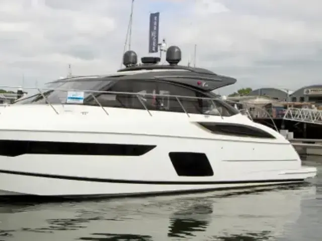 Princess V58 Deck Saloon