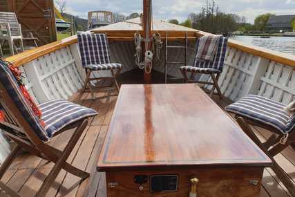 Custom Boats Classic Wooden Clinker