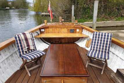 Custom Boats Classic Wooden Clinker