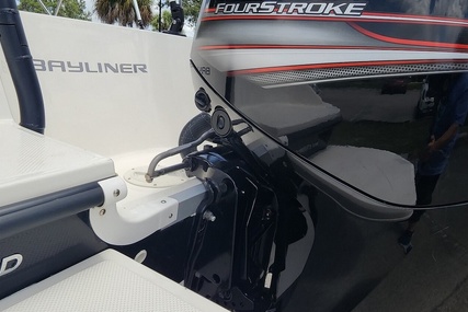 Bayliner E18 Element