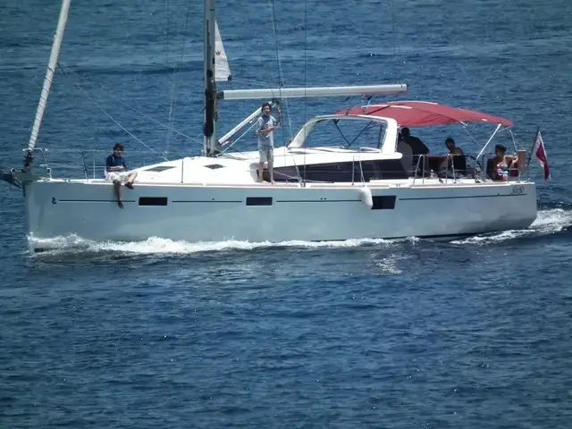 Beneteau Sense 43