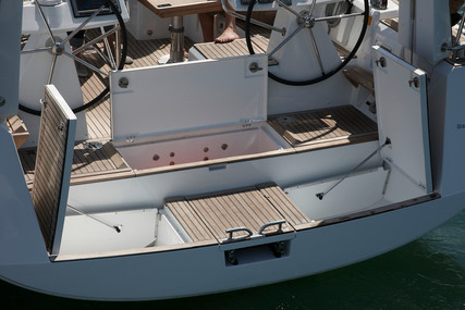 Beneteau Sense 43