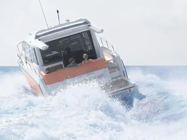 Sealine C430