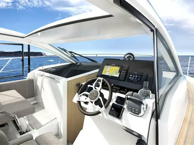 Sealine C335V