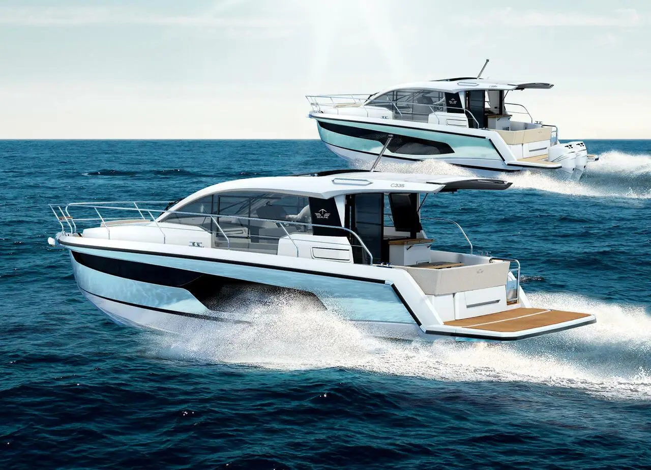 2025 Sealine c 335v