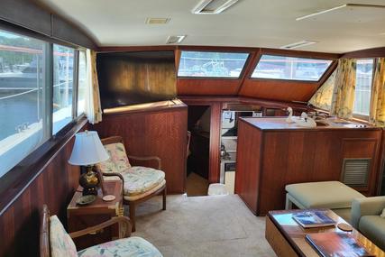 Hatteras 48 Yacht Fish