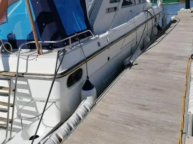 Fairline 43