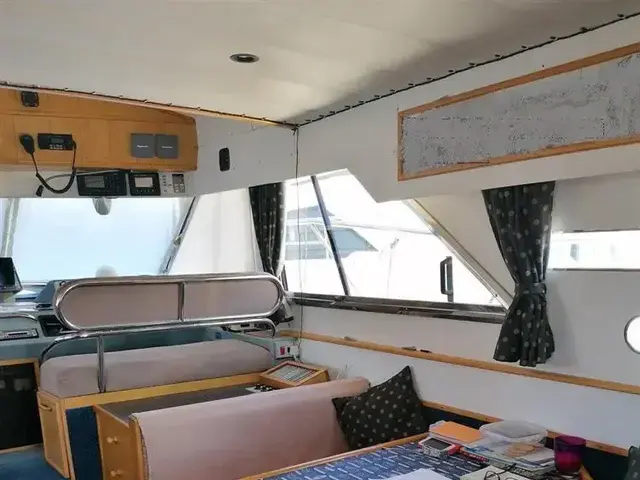 Fairline 43