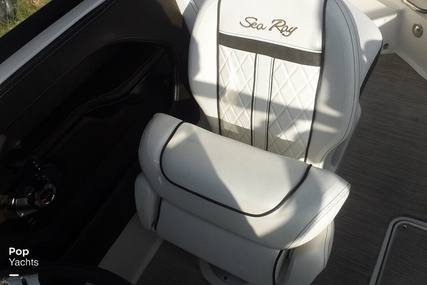 Sea Ray 230 SLX Sport