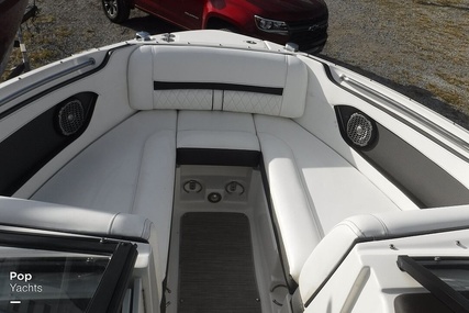 Sea Ray 230 SLX Sport