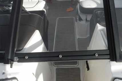 Sea Ray 230 SLX Sport