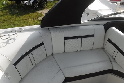 Sea Ray 230 SLX Sport