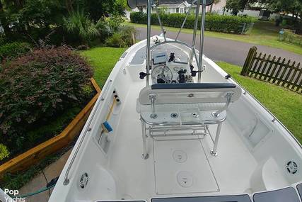 Sea Chaser 225 LX Bay Runner