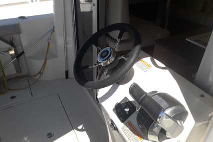 Quicksilver Captur 905 Pilothouse