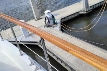 Hatteras 67 Cockpit Motor Yacht