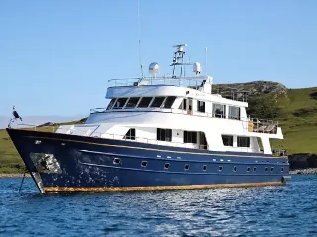 Superyacht custom build