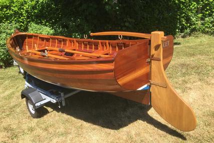 Custom Boats Clinker Rowing Dinghy