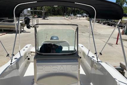 Robalo R180 Center Console