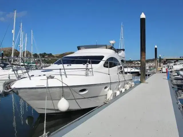 Azimut 39