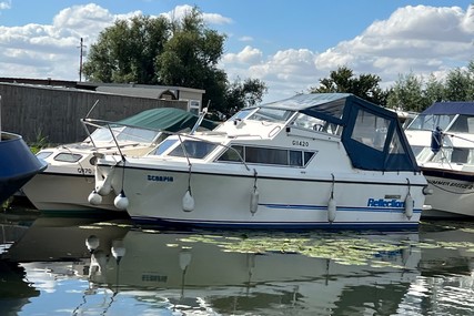 Pace Boat Reflection 23