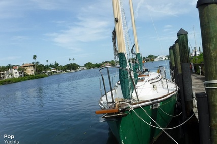 Herreshoff 31 Cat Ketch