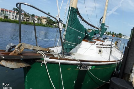 Herreshoff 31 Cat Ketch