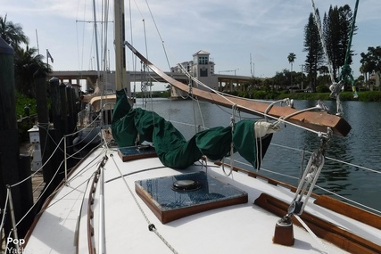 Herreshoff 31 Cat Ketch