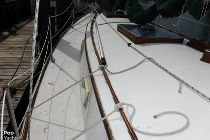 Herreshoff 31 Cat Ketch