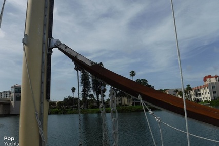 Herreshoff 31 Cat Ketch