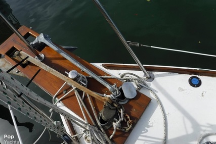 Herreshoff 31 Cat Ketch