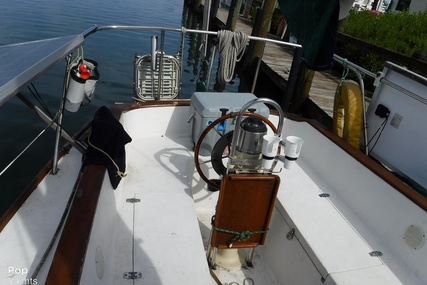 Herreshoff 31 Cat Ketch