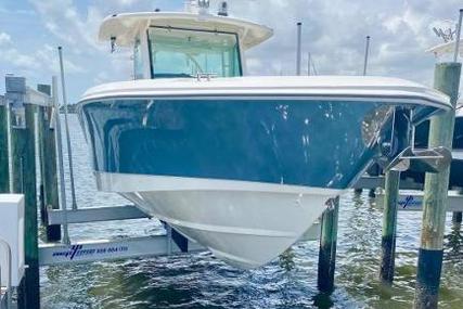 Boston Whaler 370 Outrage