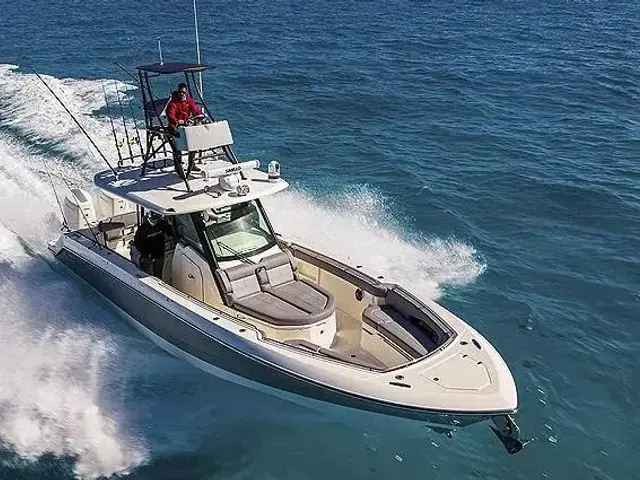 Boston Whaler 360 Outrage