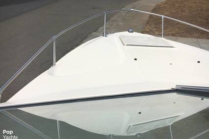 Sea Ray Seville 6.3M Mid-Berth