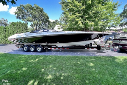 Fountain Boat 38 Lightning