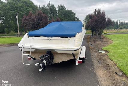 Sea Ray 220 Overnighter