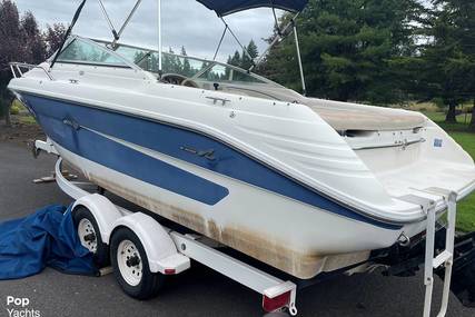 Sea Ray 220 Overnighter