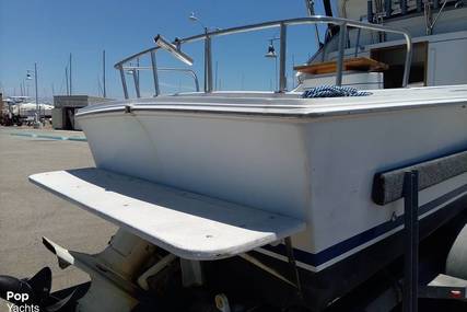 Skipjack 24 flybridge