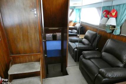 Hatteras 40 Double Cabin