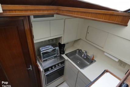 Hatteras 40 Double Cabin