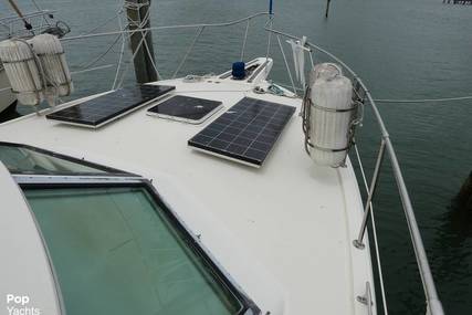 Hatteras 40 Double Cabin