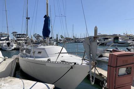 Islander Sailboats Bahama 30