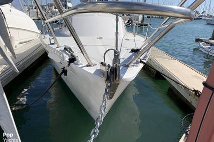 Islander Sailboats Bahama 30