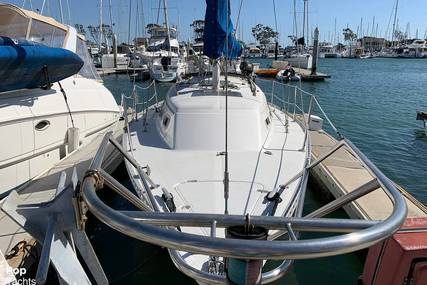 Islander Sailboats Bahama 30